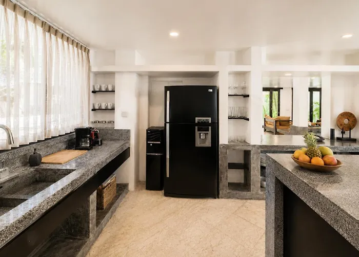 The Hidden Escapes Umalas-spacious 3br With Private Pool & Garden *