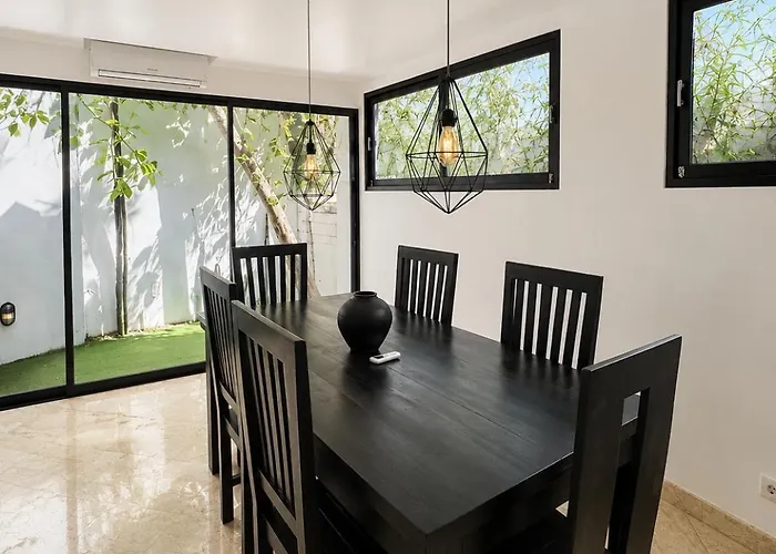 The Hidden Escapes Umalas-spacious 3br With Private Pool & Garden Villa Canggu (Bali)