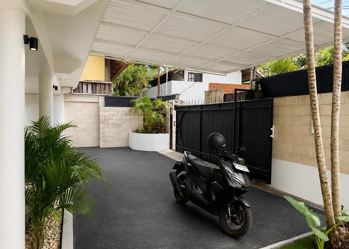 Villa The Hidden Escapes Umalas-spacious 3br With Private Pool & Garden Canggu (Bali)